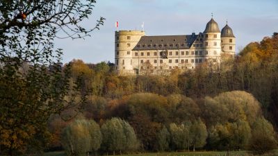 Öffentliche Führung durch das Historische Museum des Hochstifts Paderborn in deutscher und englischer Sprache am Sonntag, 4. Dezember in der Wewelsburg
